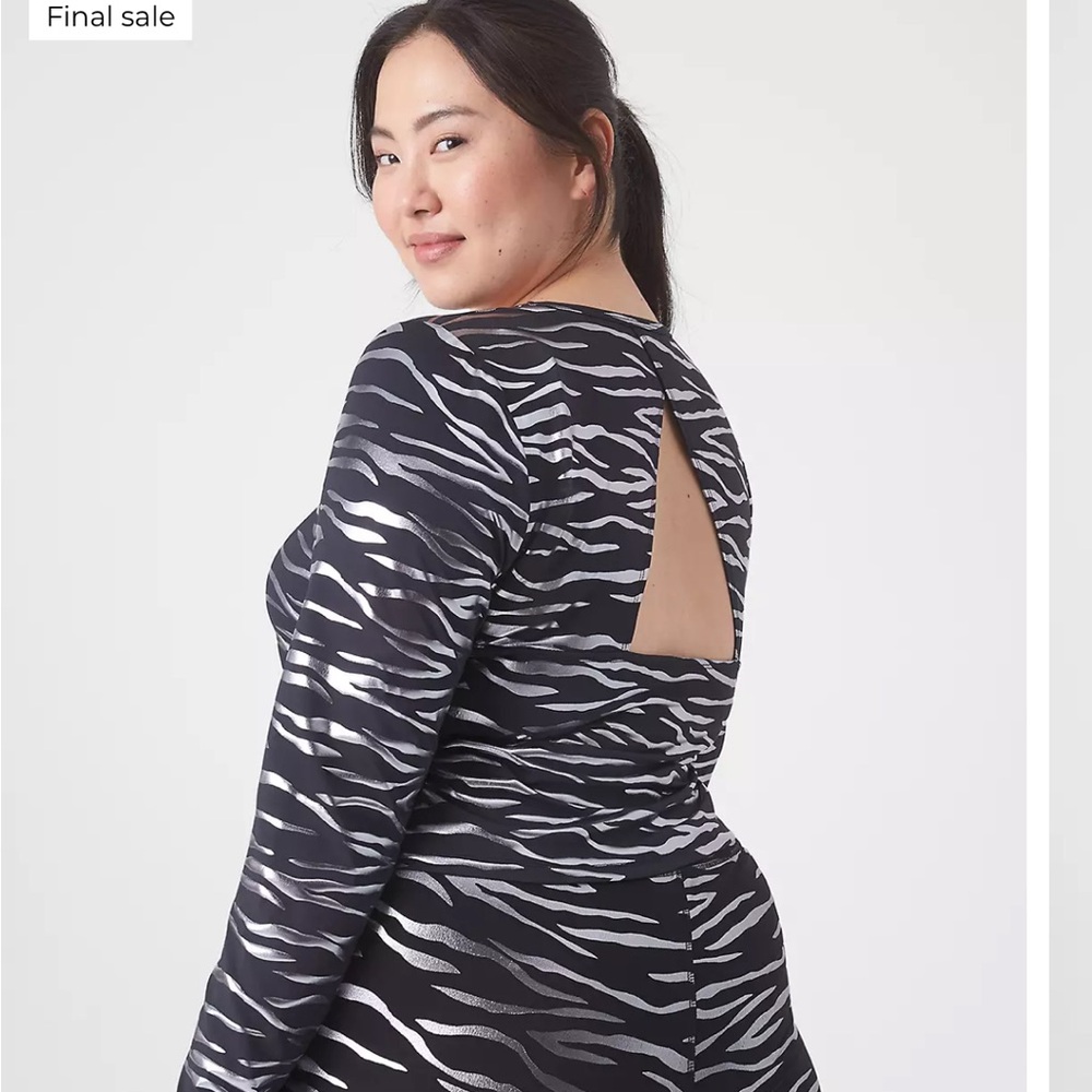NWT Livi Crop Wicking Scoop-Neck Back-Detail Top - zebra shine print - 18/20
